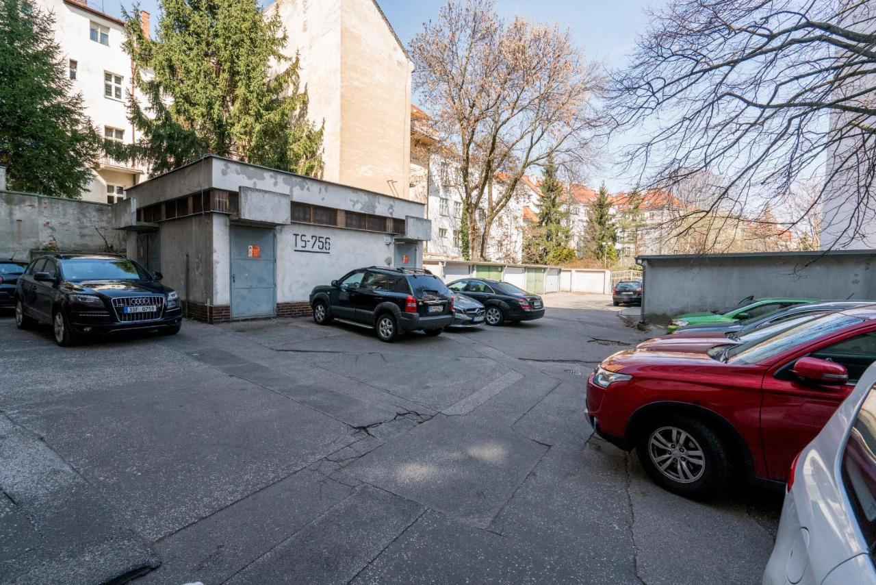 Stylish Centrally Located 1Br Apartment With Parking Bratislava Dış mekan fotoğraf